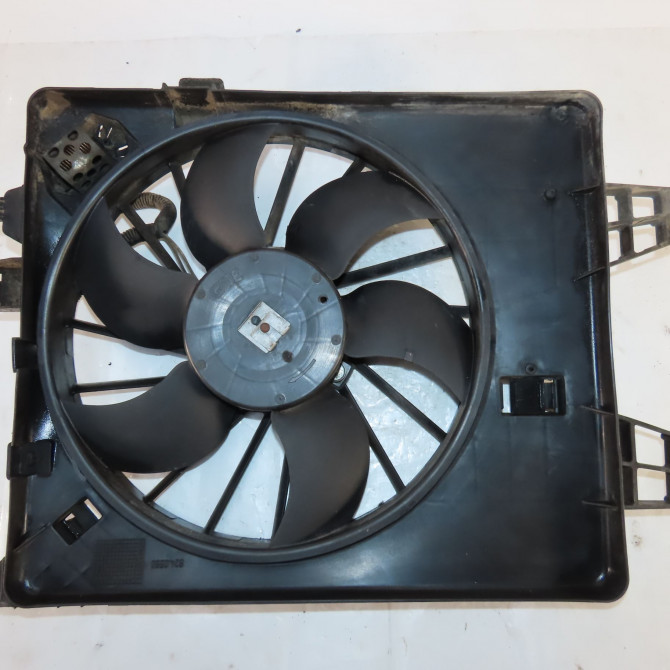 Moteur ventilateur radiateur occasion  Renault KANGOO Express (FW0/1_) 1.5 dci 105 (fw0f) (2008)   8200427466  1