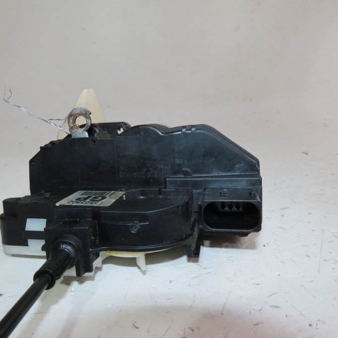 Serrure porte avd occasion  Opel INSIGNIA A Sports Tourer (G09) 2.0 cdti (35) (2008-2015)   13503802  3