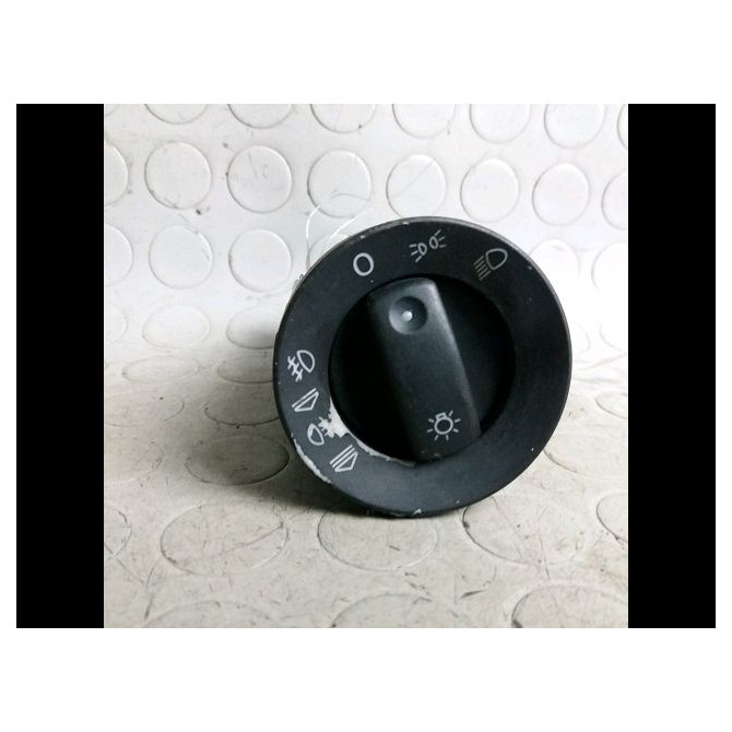 Interrupteur commande de phares occasion  Audi A4 B6 (8E2) 1.9 tdi (2000-2004) 4 portes   8E0941531A5PR  1