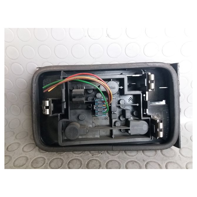 Feu arrière interieur gauche occasion  Citroën XANTIA (X1_, X2_) 2.0 hdi 109 (1999-2003)   00006350J9  2