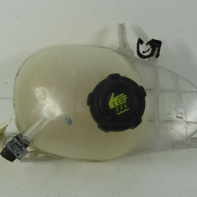 Vase expansion occasion  Renault TWINGO III (BCM_, BCA_) 1.0 sce 70 (bcmb) (2015) 5 portes   217104764R  1