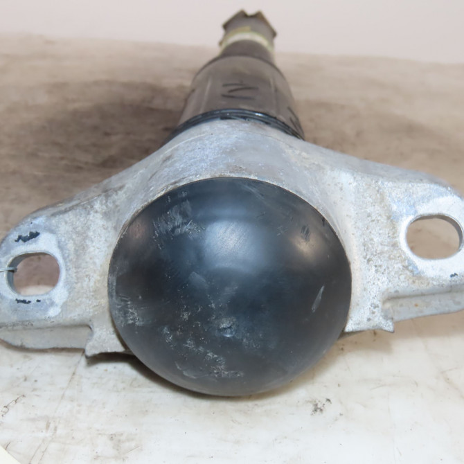 Amortisseur arrière gauche occasion  Toyota RAV 4 V (_A5_, _H5_) 2.5 hybrid awd (axah54) (2018)   4853042140  3