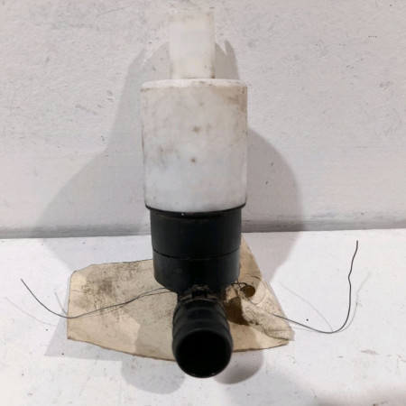 Pompe lave-glace avant occasion  Renault TRAFIC II Camionnette (FL) 1.9 dci 80 (fl0b) (2001-2006)   7700428390 