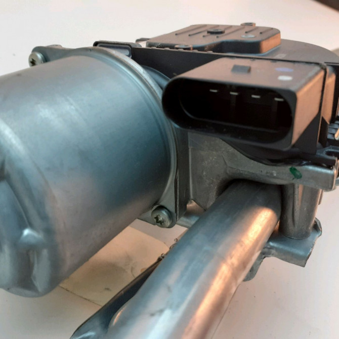 Moteur essuie-glace avant occasion  Peugeot 5008 II (MC_, MJ_, MR_, M4_) 1.2 (mrhnyh, mrhnyw, mrhnsj, mrhnsu, mrhnsm) (2016)   9810989580  4