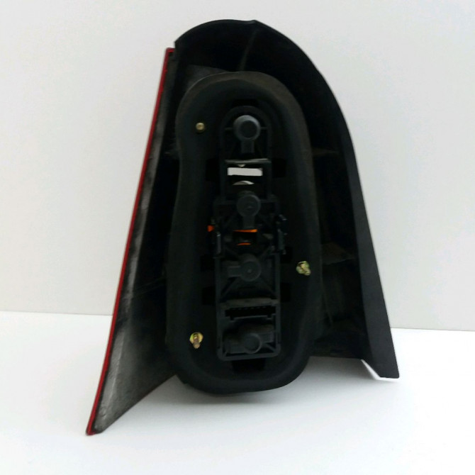 Feu arrière droit occasion  Mercedes-benz CLASSE A (W168) A 170 cdi (168.008) (1998-2001)   1688201064  2