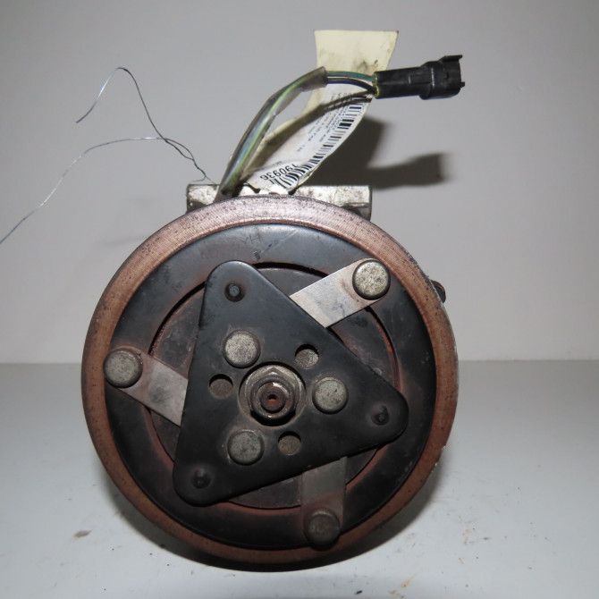 Compresseur air conditionne occasion  Volvo C30 (533) 2.0 d (2006-2012)   3M5H19D629HE  3