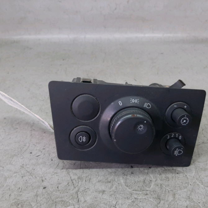 Interrupteur commande de phares occasion  Opel ZAFIRA / ZAFIRA FAMILY B (A05) 1.7 cdti (m75) (2008-2015)   93185579  1