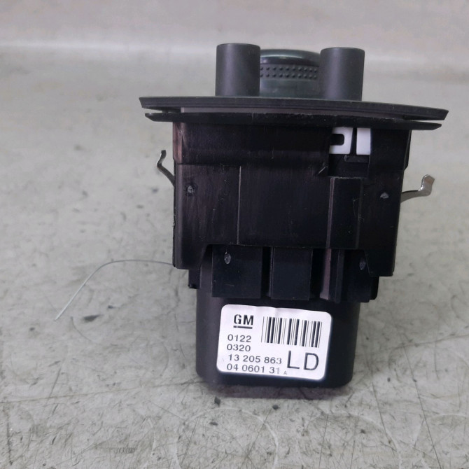 Interrupteur commande de phares occasion  Opel ZAFIRA / ZAFIRA FAMILY B (A05) 1.7 cdti (m75) (2008-2015)   93185579  3