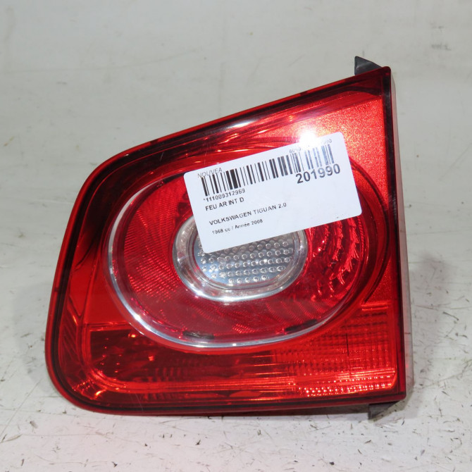 Feu arrière intérieur droit occasion  Volkswagen vw TIGUAN (5N_) 2.0 tdi 4motion (2007-2018)   5N0945094B  1