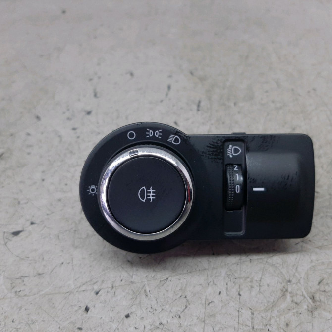 Interrupteur commande de phares occasion  Opel KARL (C16) 1.0 (2015-2018)   95248632  1