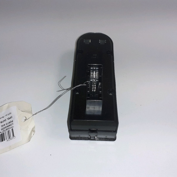 Commande lève-glace porte avant gauche occasion  Opel ZAFIRA / ZAFIRA FAMILY B (A05) 1.9 cdti (m75) (2005-2015) 5 portes   13228877  2