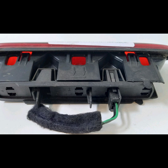 Feux stop supplementaire occasion  Renault CLIO I (B/C57_, 5/357_) 1.9 d (b/c/s576, b/c/s57l) (1991-1998)   7700847733  2