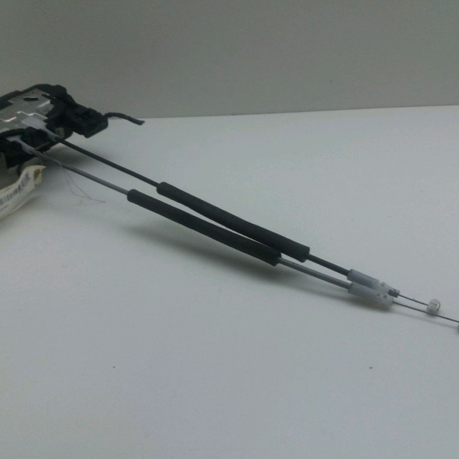 Serrure porte avd occasion  Hyundai I20 I (PB, PBT) 1.2 (2008-2012)   81320C8040  2