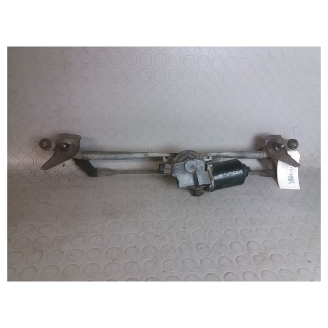 Moteur essuie-glace avant occasion  Mazda 6 Hatchback (GG) 2.0 di (gg14) (2002-2007)   GJ6A67340C  1