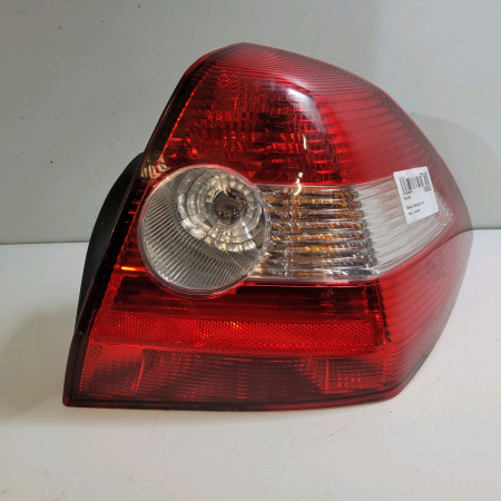 Feu arrière droit occasion  Renault MEGANE II A trois volumes (LM0/1_) 1.6 (2003) 4 portes   8200142681 
