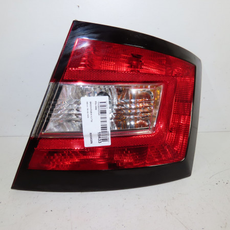 Feu arrière droit occasion  Skoda FABIA III (NJ3) 1.0 tsi (2014-2021)   6V6945096 