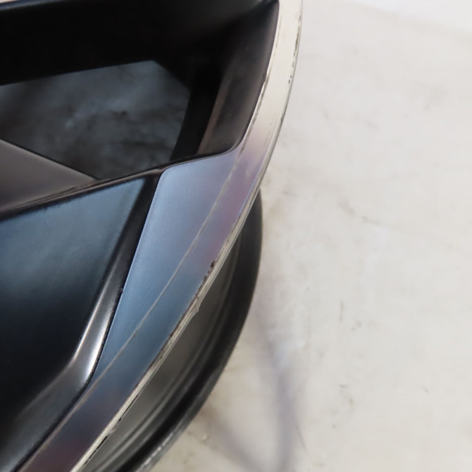 Jante aluminium occasion  Peugeot 3008 SUV (MC_, MR_, MJ_, M4_) 2.0 bluehdi 180 (2016)   9820411177  5