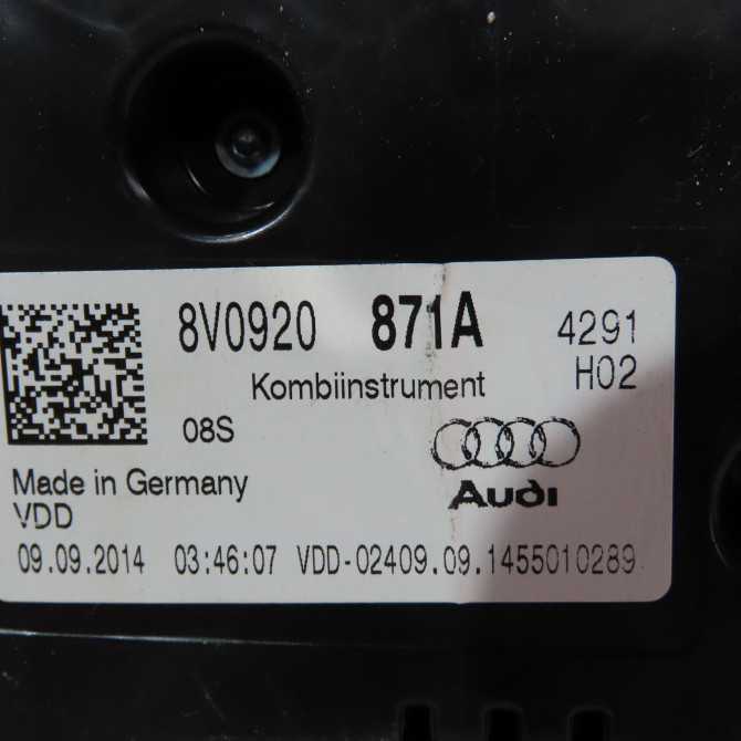 Bloc compteurs occasion  Audi A3 Sportback (8VA, 8VF) 1.6 tdi (2012)   8V0920871A  2
