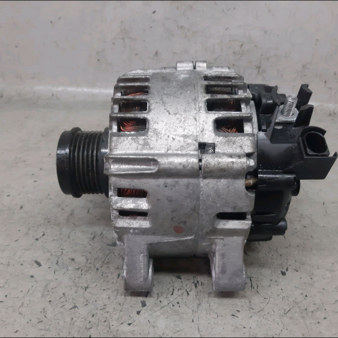 Alternateur occasion  Volvo V40 3/5 portes (525) D2 (2012-2016)   30644799  4