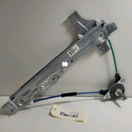 Mecanisme leve-glace arrière droit occasion  Peugeot 208 I (CA_, CC_) 1.2 vti 68 / puretech 68 (2016) 5 portes   9673153880 