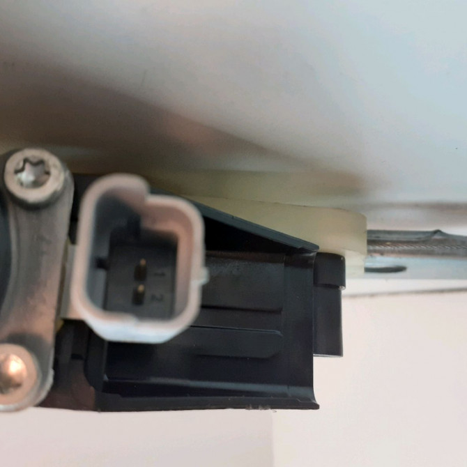 Mecanisme + moteur lève-glace avant droit occasion  Citroën C4 CACTUS 1.6 bluehdi 100 (2014)   9810287480  3