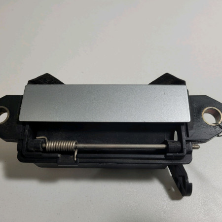 Poignee ext porte ard occasion  Audi A4 B5 Avant (8D5) 2.5 tdi (1997-2001)   4B0839208GRU 