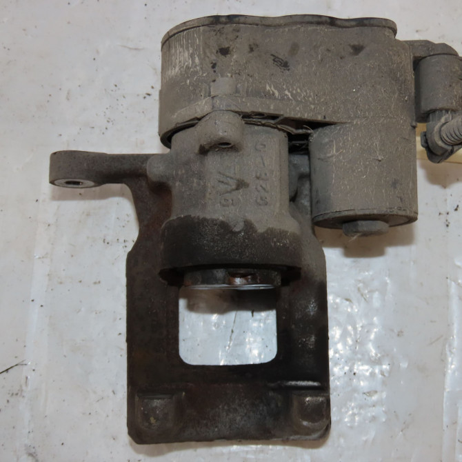 Etrier de frein arrière gauche occasion  Citroën C5 AIRCROSS (A_) 1.2 puretech 130 (arhnsj) (2018)   9819060880  4