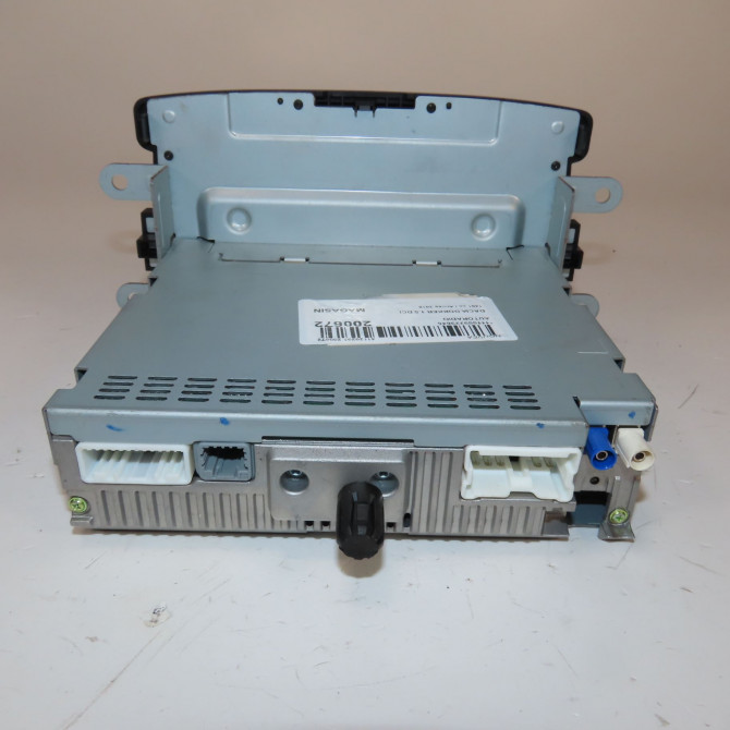 Autoradio occasion  Dacia DOKKER Express Camionnette/Monospace 1.5 dci 75 / blue dci 75 (fejw, feah) (2012)   281158736R  3