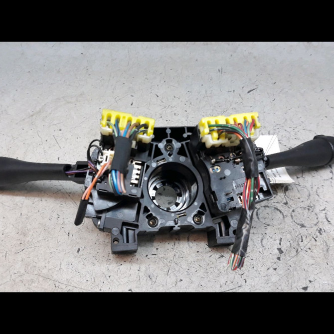 Bloc commodos occasion  Nissan TERRANO II (R20) 2.7 tdi 4wd (1996-2007)   255608F220  4