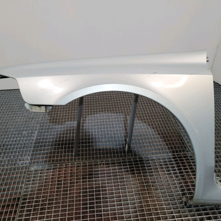 Aile avant gauche occasion  Renault LAGUNA II Grandtour (KG0/1_) 1.6 bifuel (2005-2007)   8201094793 