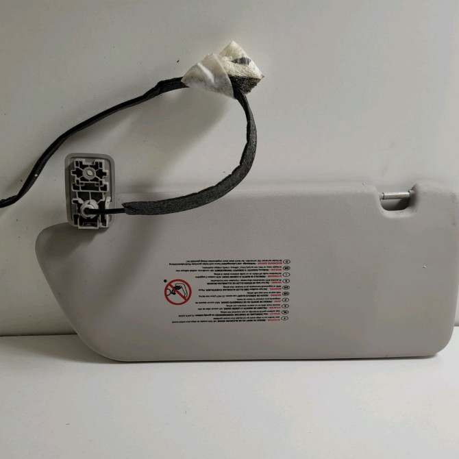 Pare-soleil droit occasion  Peugeot 5008 (0U_, 0E_) 1.6 hdi (2010-2017) 5 portes   16115131BJ  3