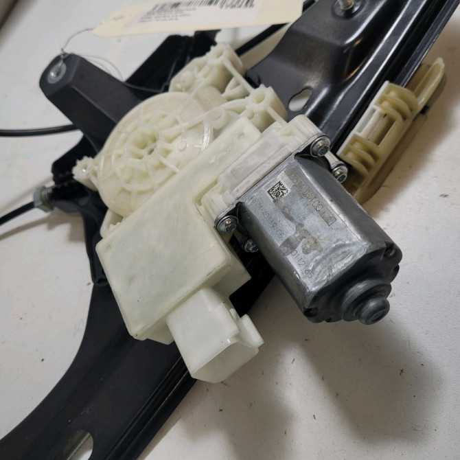 Mecanisme+moteur leve-glace avg occasion  Opel ASTRA K (B16) 1.6 cdti (68) (2015)   13406673  3