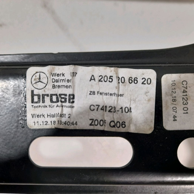 Mecanisme + moteur lève-glace avant droit occasion  Mercedes-benz CLASSE C Coupé (C205) Amg c 63 s (205.387) (2016)   2057200446  2