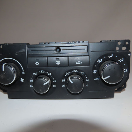 Commande de chauffage occasion  Chrysler 300C (LX, LE) 3.0 crd (2005-2012)   55111031AG 