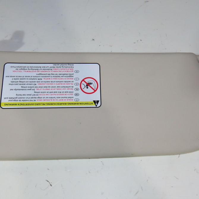 Pare-soleil droit occasion  Citroën C4 I (LC_) 1.6 hdi (2004-2011) 5 portes   8143JF  2