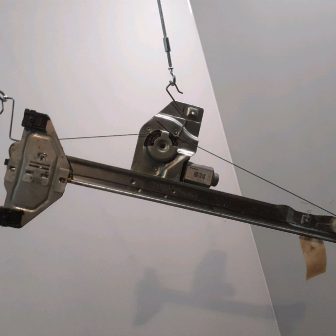 Mecanisme + moteur lève-glace avant droit occasion  Peugeot PARTNER Camionnette/Monospace 1.6 hdi / bluehdi 75 (2011)   9222EQ  4