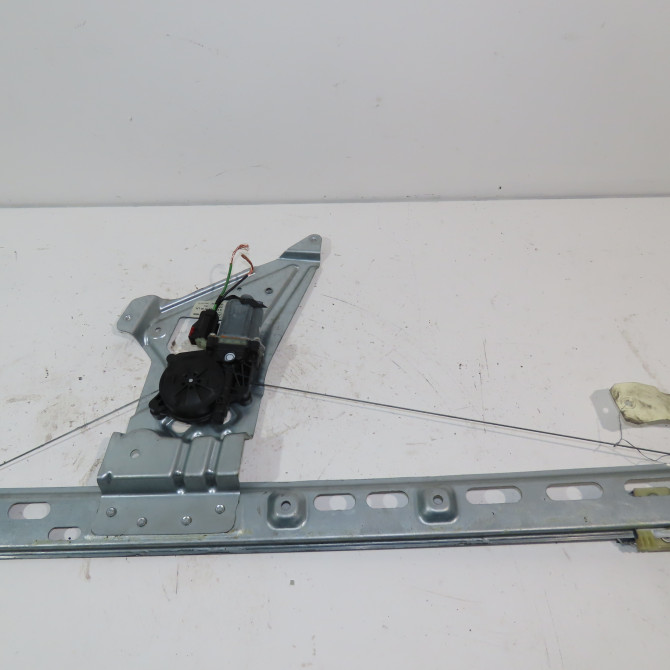 Mecanisme+moteur leve-glace avg occasion  Mercedes-benz SPRINTER 3,5-t Camionnette (B907, B910) 315 cdi rwd (907.631, 907.633, 907.635, 907.637) (2020)   9107201000  3