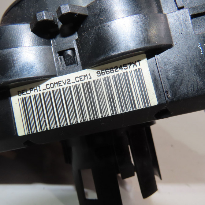 Bloc commodos occasion  Peugeot PARTNER TEPEE 1.6 hdi 16v (2008) 5 portes   96662457XT  2