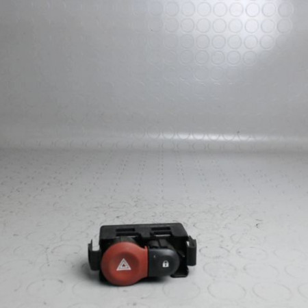 Bouton de warning occasion  RENAULT CLIO III Phase 1 09-2005->03-2009 1.5 DCI 70ch   252103766R 