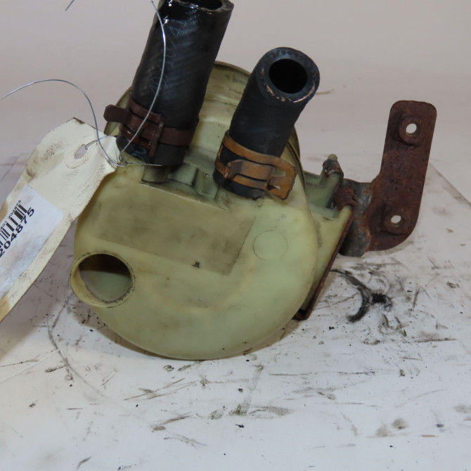 Reservoir pompe direction occasion  Dacia SANDERO 1.4 mpi lpg (2009)   8200005185  3