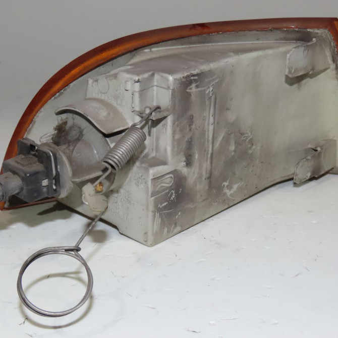 Clignotant gauche occasion  FIAT PUNTO I Phase 1 11-1993->10-1999 TD 60ch SX   4640265  2