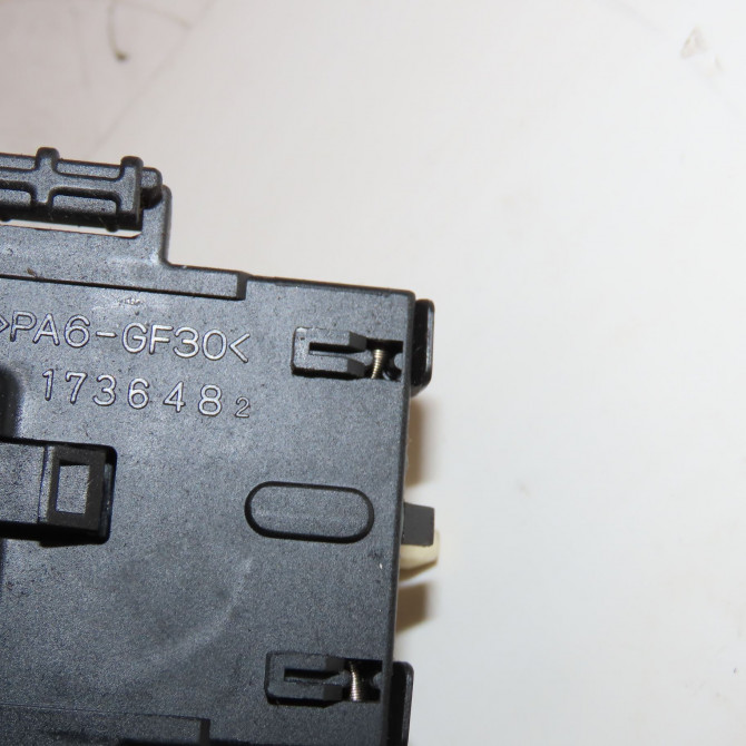 Commande eclairage occasion  TOYOTA YARIS I Phase 1 04-1999->03-2003 1.0   8416552020  2