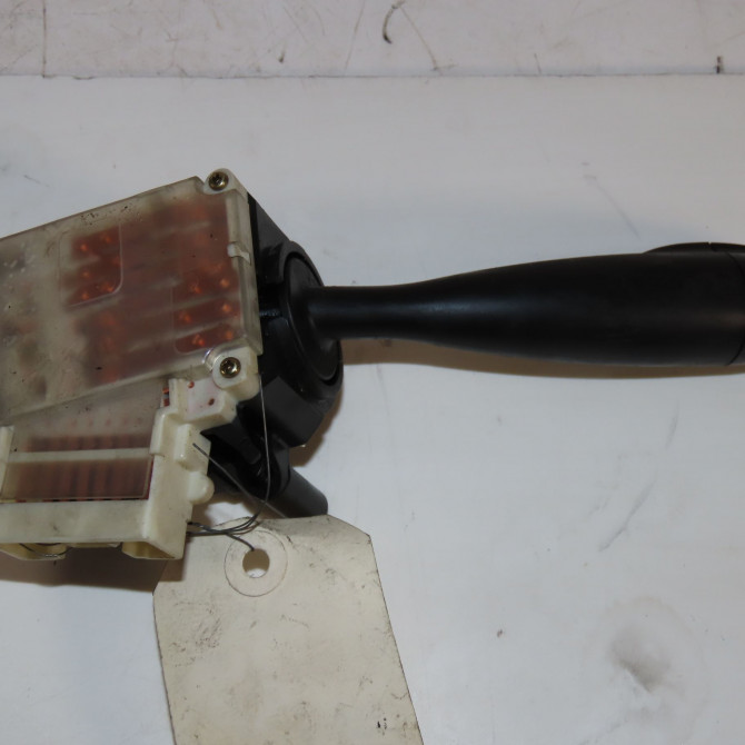 Commande eclairage occasion  TOYOTA YARIS I Phase 1 04-1999->03-2003 1.0   8416552020  3