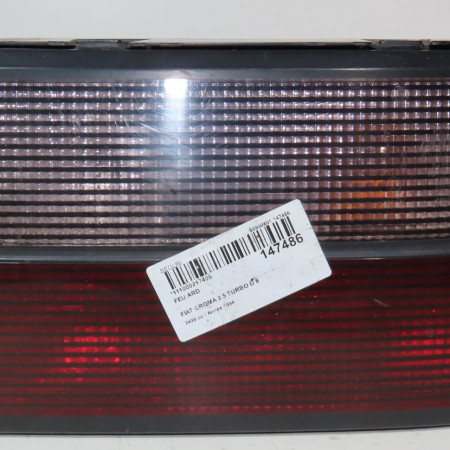 Feu arrière droit occasion  Fiat CROMA (154_) 2500 td (154.ll, 154.pl) (1989-1996)   8245125 