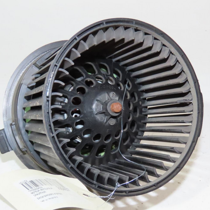 Moteur ventilateur chauffage occasion  Dacia SANDERO II 1.5 dci (2012) 5 portes   272101170R  1