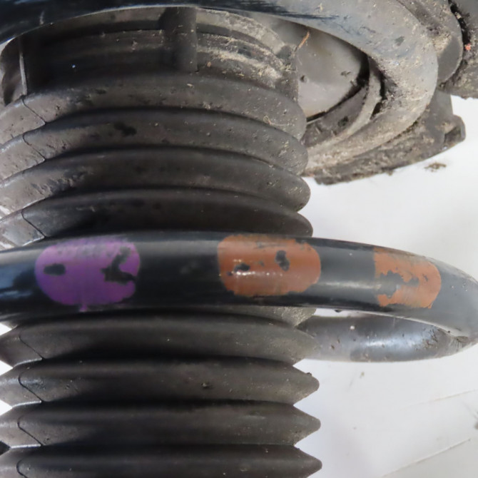 Amortisseur avant gauche occasion  Ford C-MAX II (DXA/CB7, DXA/CEU) 1.0 ecoboost (2012-2019)   2317523  4