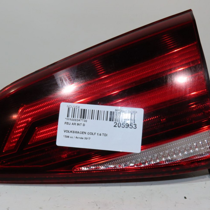 Feu arrière intérieur droit occasion  Volkswagen vw GOLF VII (5G1, BQ1, BE1, BE2) 1.6 tdi (2012-2017)   5G0945094AG  1