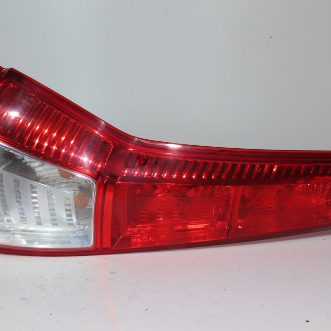 Feu arrière gauche occasion  Honda CR-V III (RE_) 2.2 i-ctdi 4wd (re6) (2007)   33551SWWG01  1