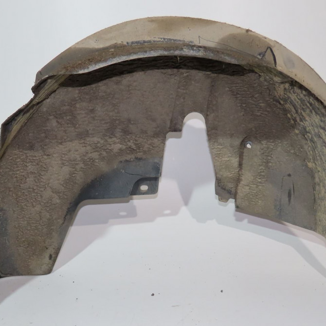 Pare-boue arrière droit occasion  Citroën C3 III (SX) 1.2 vti 82 (2016)   9811931680  1