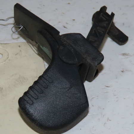 Poignee ext porte avg occasion  Renault TWINGO I (C06_) 1.2 (c066, c068) (1996-2007) 3 portes   7700822426 